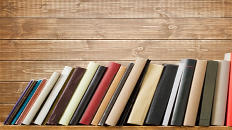 380x290-Books_790x445