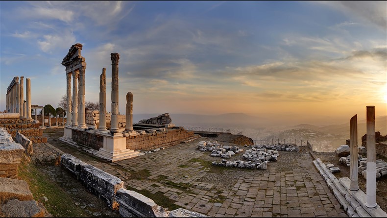 bergama (790 x 445)