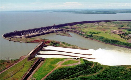 in-2015-the-itaipu-dam-on-the-border-of-brazil-and-paraguay-generated-895-twh-of-energy-the-most-of-any-dam-in-the-world-it-supplies-75-of-paraguays-total-e_503x307