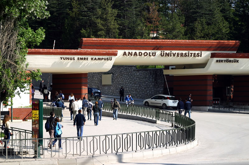 Anadolu-Üniversitesi