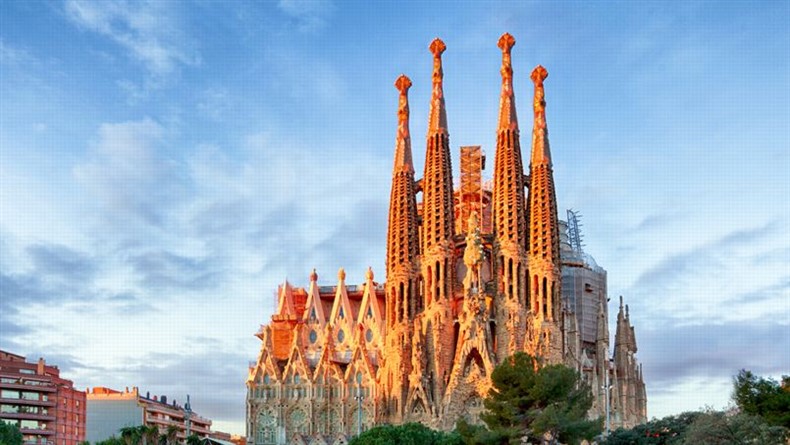 sagrada-familia_790x445