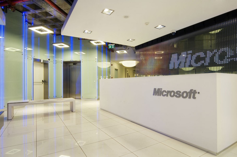 nurus-microsoft-ofis-tasarımı-ve-mobilyası-4