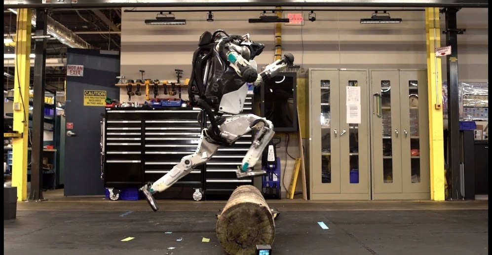 atlas-robot-boston-dynamics