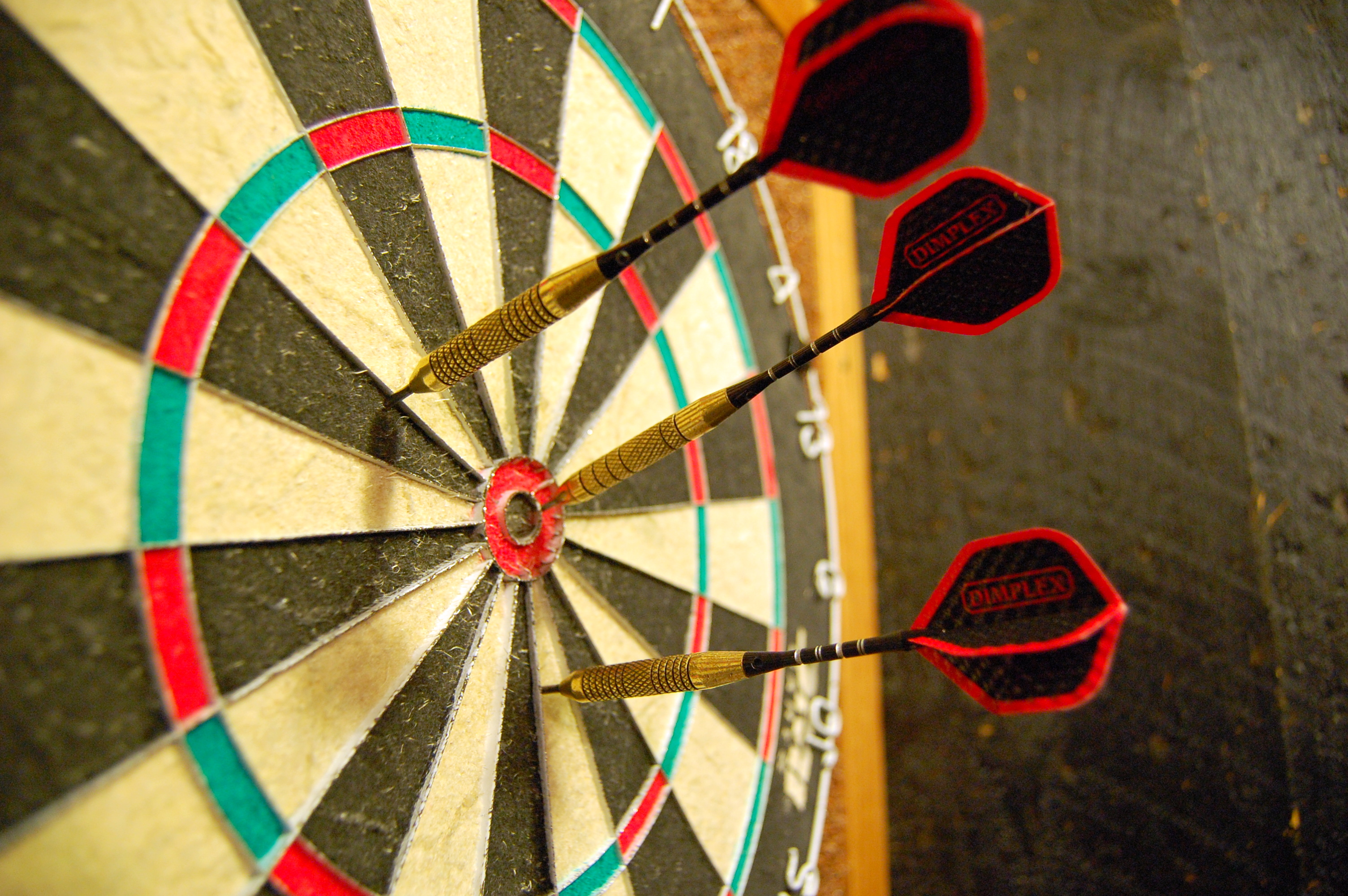 Darts_in_a_dartboard