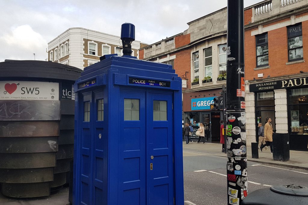 earls-court-tardis-police-box-01